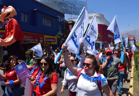 Trabajadores y dirigentes realizaron protesta cultural en rechazo a  Última Oferta de empresa ECR Group