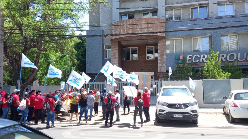 Subcontratados de retail defienden en manifestación su derecho a la negociación colectiva y piden fin al multirut.